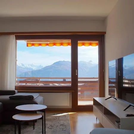 Charming In The Centre Of Montana Apartment *